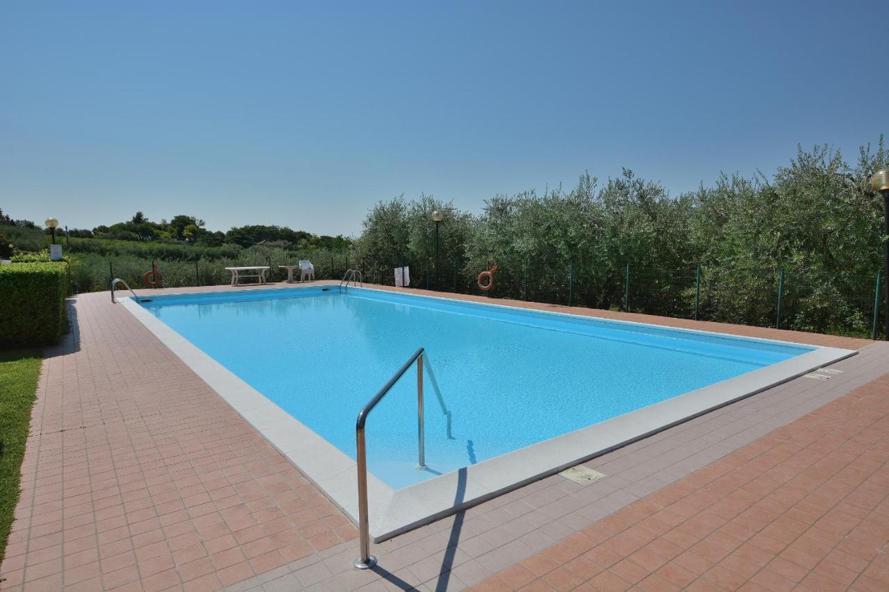 Apartment Joan Miro With Pool 巴多利诺 外观 照片