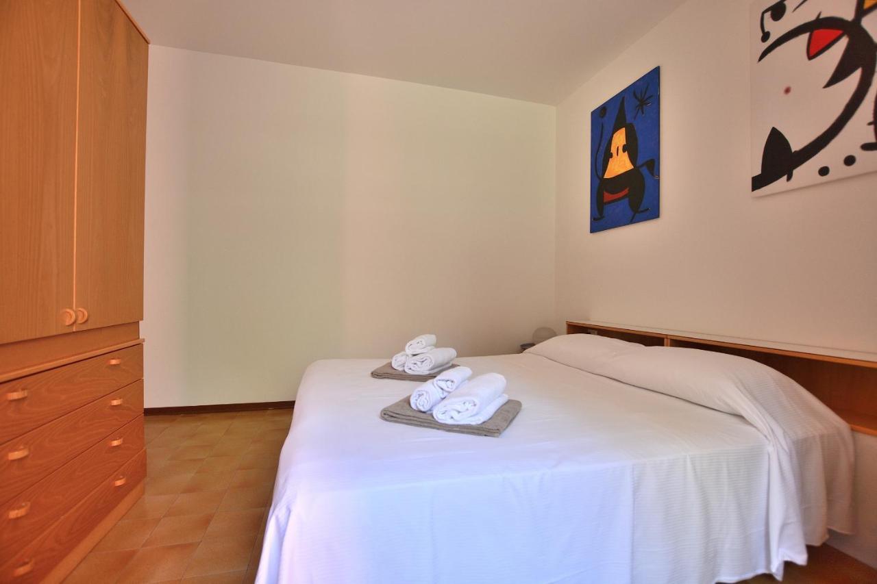 Apartment Joan Miro With Pool 巴多利诺 外观 照片